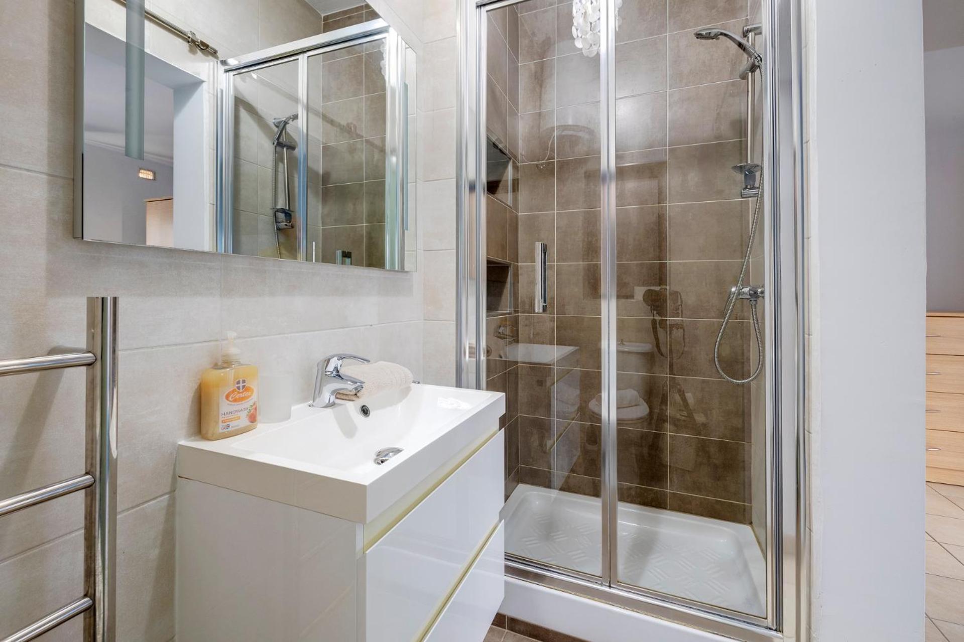 Modern 2BR Sliema Apartment Exterior foto